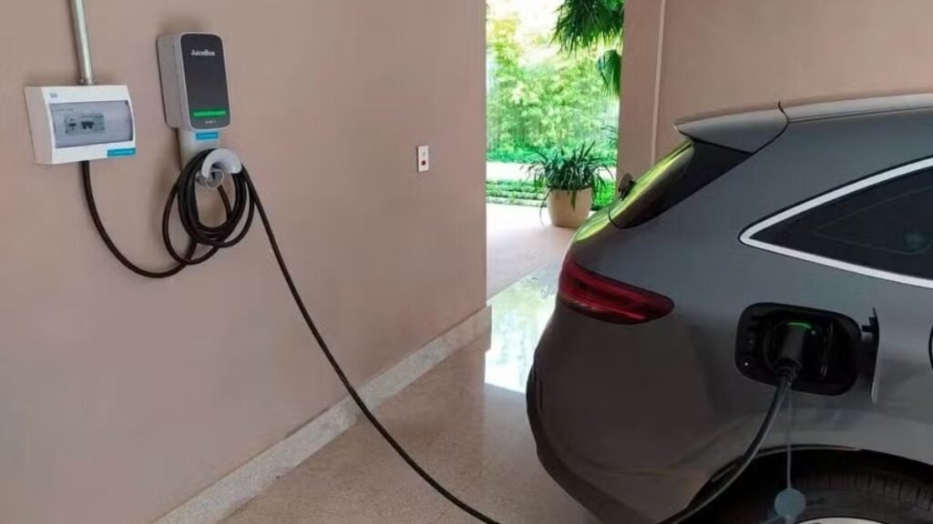 pode carregar carro elétrico em casa